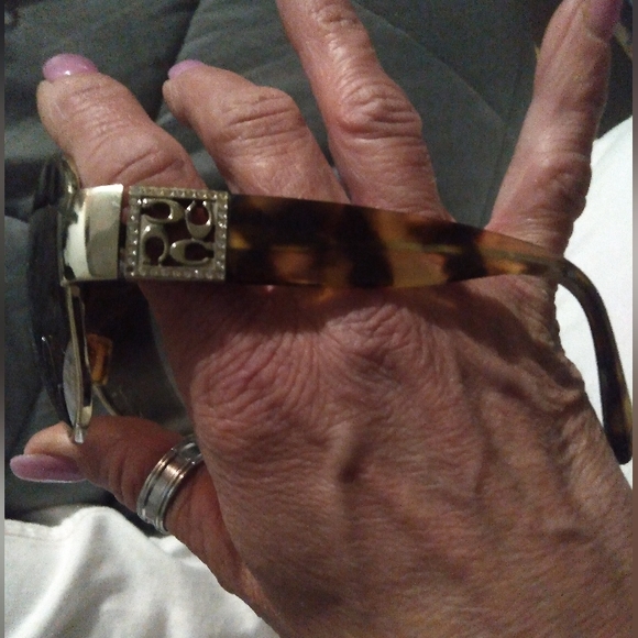 Coach sunglasses - Picture 3 of 3